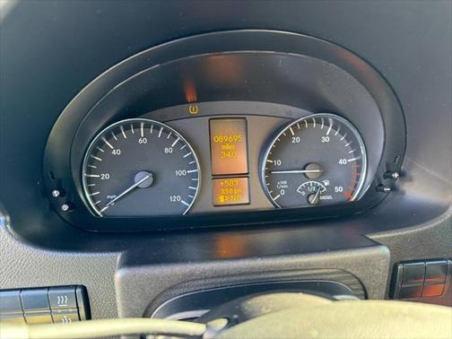 2014 Mercedes-Benz Sprinter 144 IN. WB