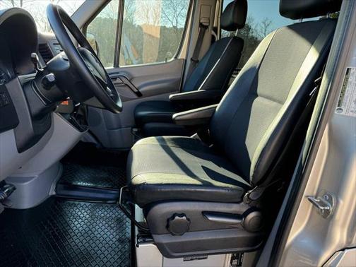 2014 Mercedes-Benz Sprinter 144 IN. WB