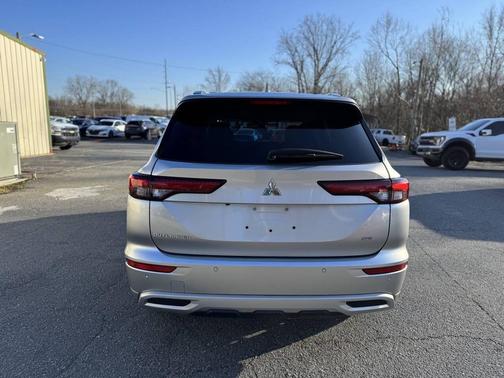 2022 Mitsubishi Outlander SEL