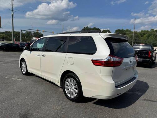 2017 Toyota Sienna Limited