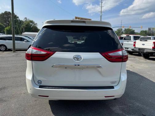 2017 Toyota Sienna Limited