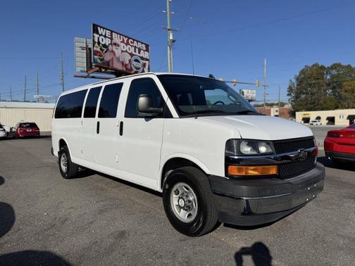 2017 Chevrolet Express 3500 LT