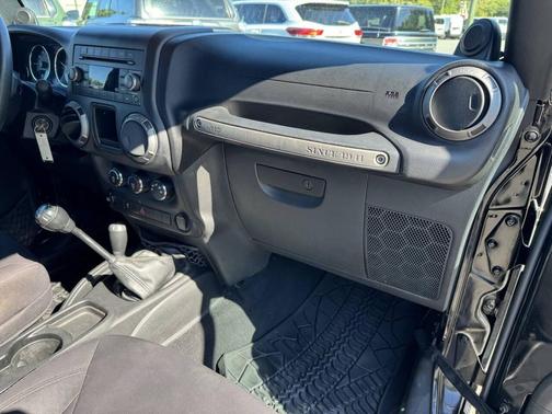 2013 Jeep Wrangler Unlimited Sport