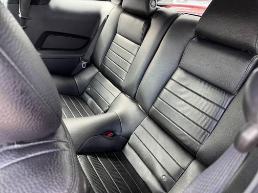 2011 Ford Mustang GT Premium