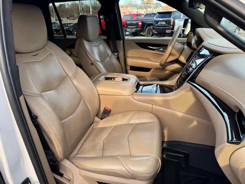 2019 Cadillac Escalade Platinum