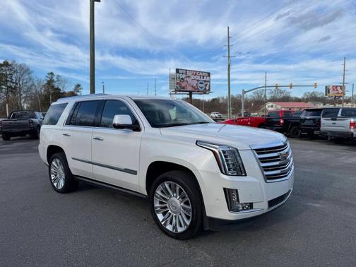 2019 Cadillac Escalade Platinum