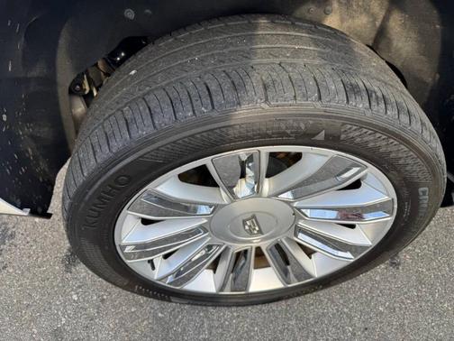 2019 Cadillac Escalade Platinum