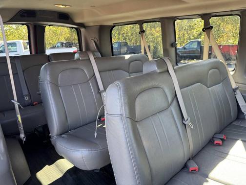 2020 Chevrolet Express 2500 LS