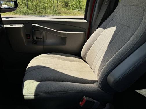 2020 Chevrolet Express 3500 LS