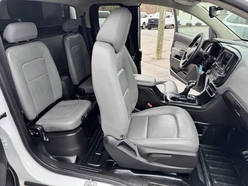 2022 Chevrolet Colorado WT