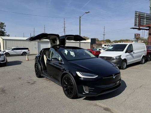 Black 2018 Tesla Model X 75D