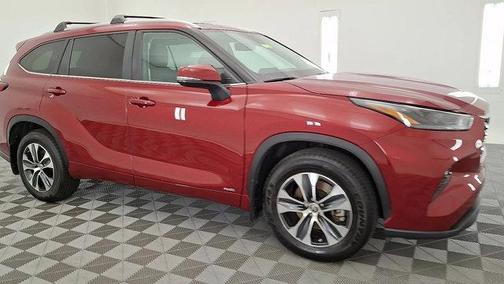2023 Toyota Highlander Hybrid XLE