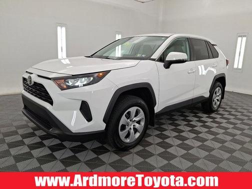 2022 Toyota RAV4 LE