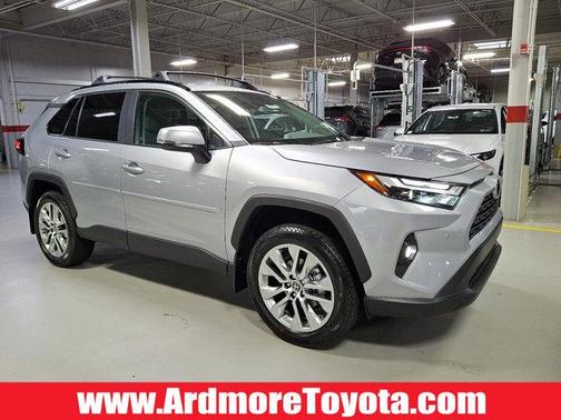 2025 Toyota RAV4 XLE Premium