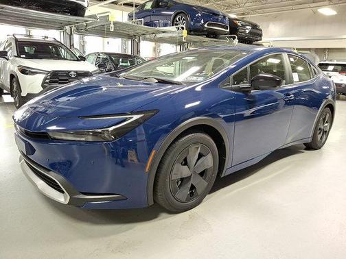 2026 Toyota Prius Plug-In Hybrid SE