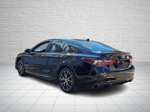 Midnight Black Metallic 2024 Toyota Camry SE