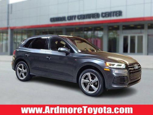 2020 Audi Q5 45 Titanium Premium