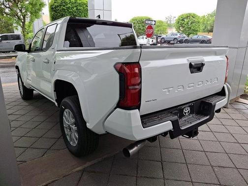 Ice Cap 2026 Toyota Tacoma SR5