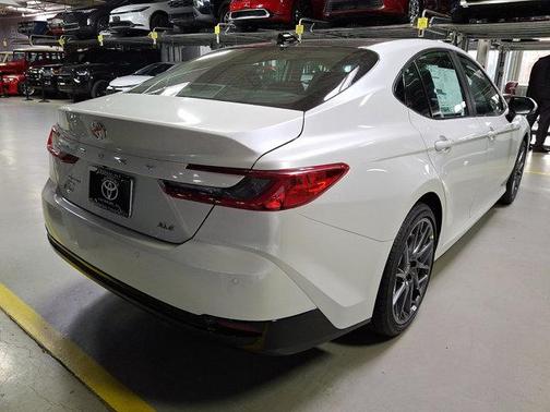 Wind Chill Pearl 2026 Toyota Camry XLE