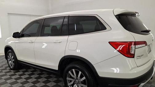 White Diamond Pearl 2019 Honda Pilot EX-L