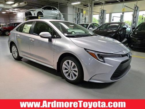 2025 Toyota Corolla Hybrid LE