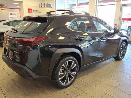 2025 Lexus UX 300h Base