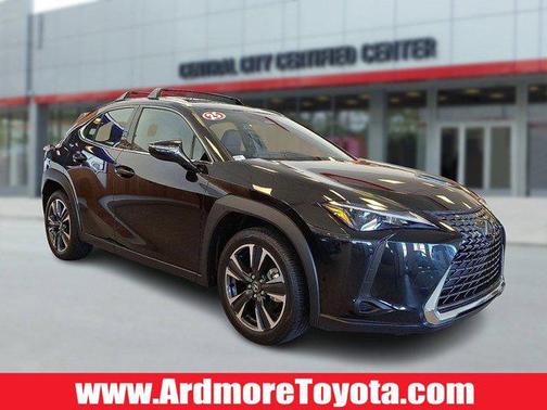 2025 Lexus UX 300h Base