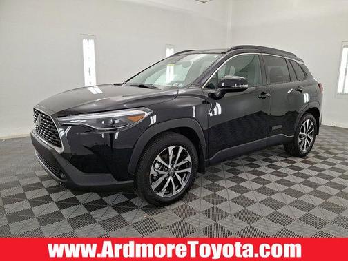 Jet Black 2025 Toyota Corolla Cross XLE