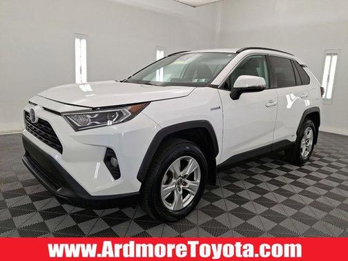 2020 Toyota RAV4 Hybrid XLE