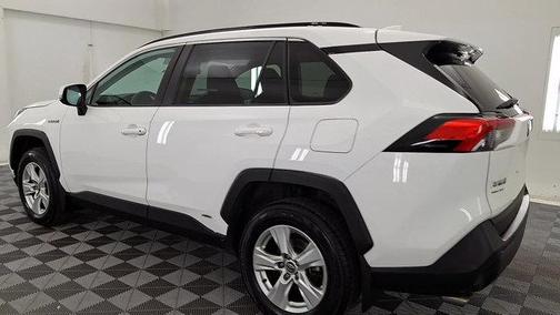 2020 Toyota RAV4 Hybrid XLE