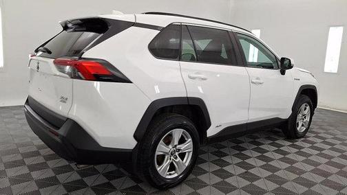 2020 Toyota RAV4 Hybrid XLE