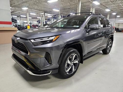 2025 Toyota RAV4 Hybrid SE