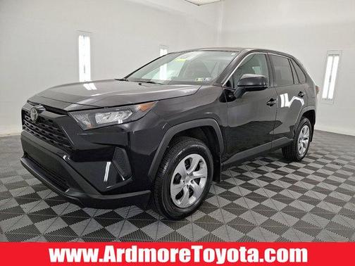 2022 Toyota RAV4 LE