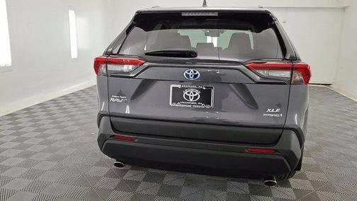 2022 Toyota RAV4 Hybrid XLE Premium