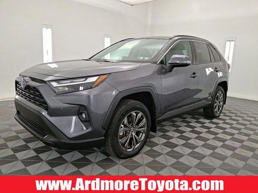 2022 Toyota RAV4 Hybrid XLE Premium