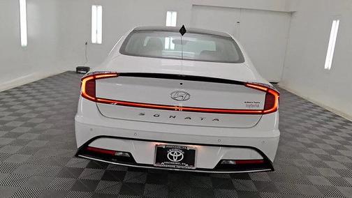 2020 Hyundai SONATA Hybrid Limited