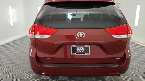 2012 Toyota Sienna XLE