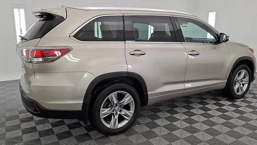 2014 Toyota Highlander Limited Platinum