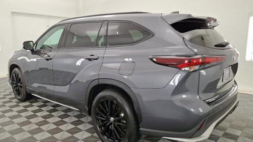 2025 Toyota Highlander XSE