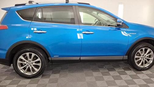 2017 Toyota RAV4 Hybrid Limited