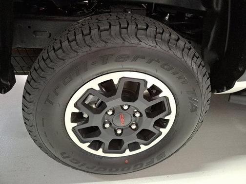 2025 Toyota Tacoma TRD Off Road