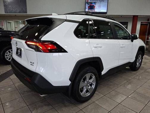 2025 Toyota RAV4 XLE