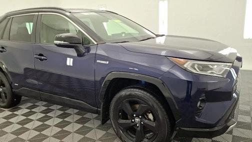 2019 Toyota RAV4 Hybrid SE