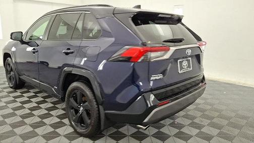2019 Toyota RAV4 Hybrid SE