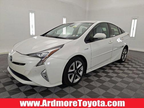 2017 Toyota Prius Four Touring