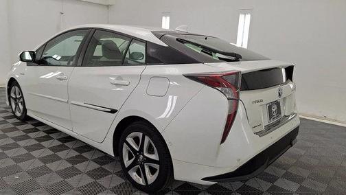 2017 Toyota Prius Four Touring
