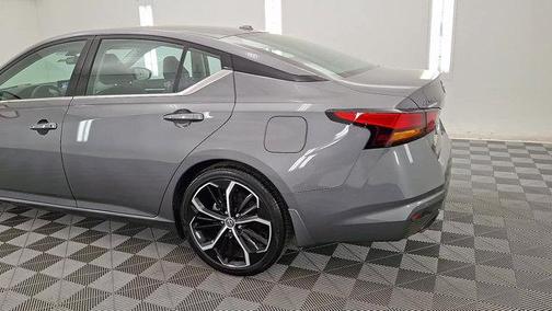 Gun Metallic 2025 Nissan Altima SR FWD