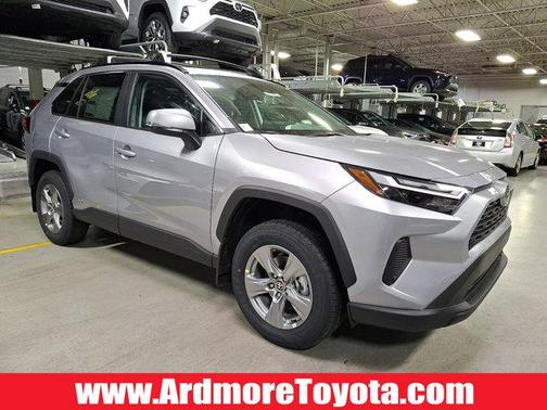 2025 Toyota RAV4 Hybrid XLE