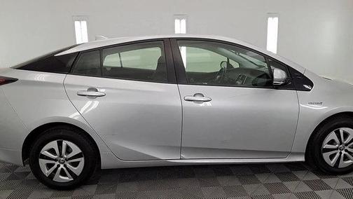 2016 Toyota Prius Three