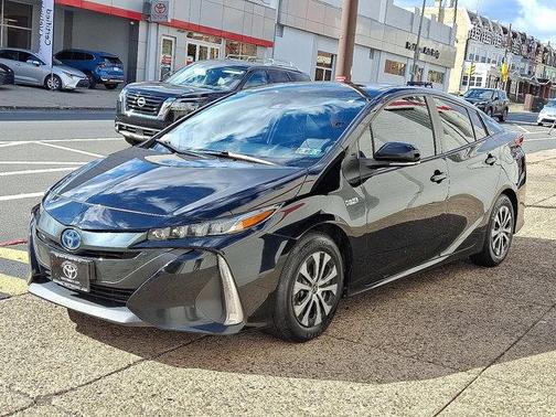 2021 Toyota Prius Prime XLE